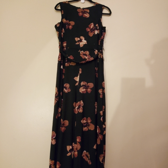 NWT Tommy Hilfiger Floral Cropped Jumpsuit - Picture 2 of 7